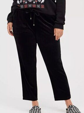 NEW NWT TORRID 00 Plus Size Pull On Relaxed Taper Velvet High Rise Pant Black